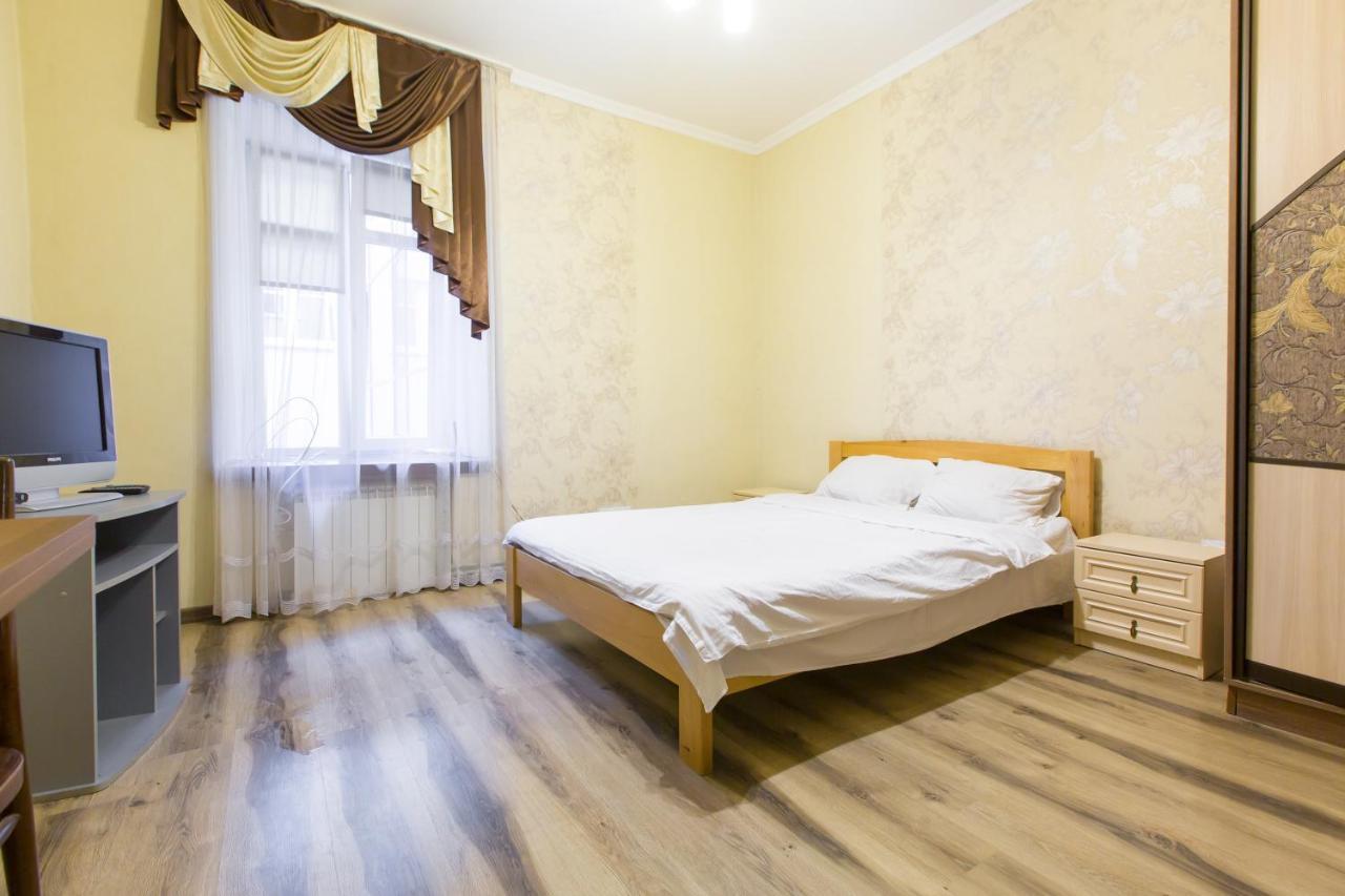 Квартира Подобово Біля Площі Ринок Вулиця Староєврейська 17 Lviv Eksteriør billede
