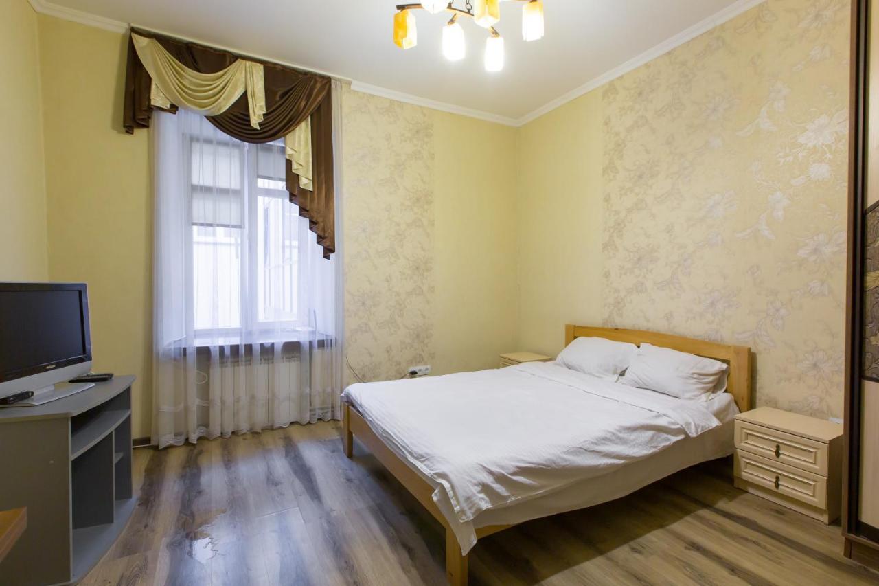 Квартира Подобово Біля Площі Ринок Вулиця Староєврейська 17 Lviv Eksteriør billede