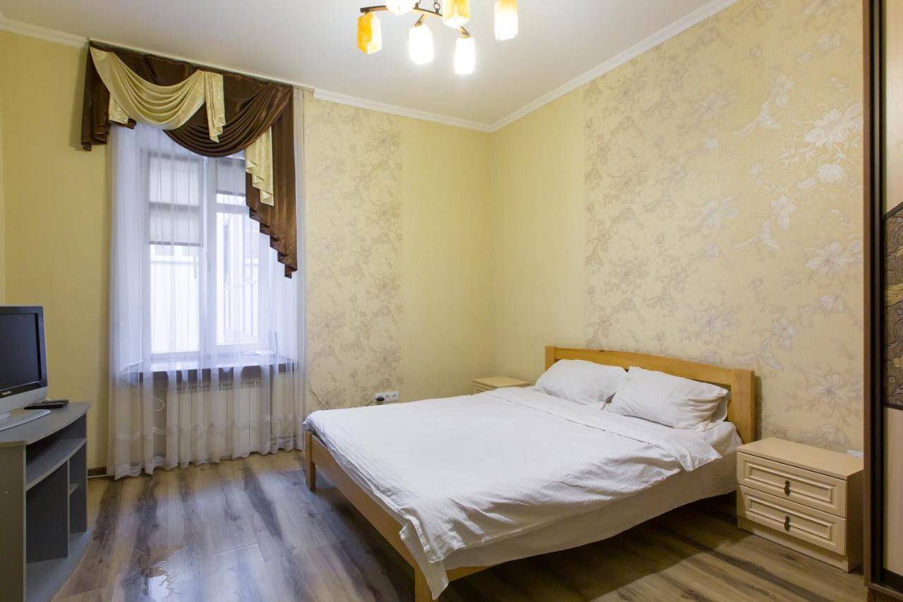 Квартира Подобово Біля Площі Ринок Вулиця Староєврейська 17 Lviv Eksteriør billede